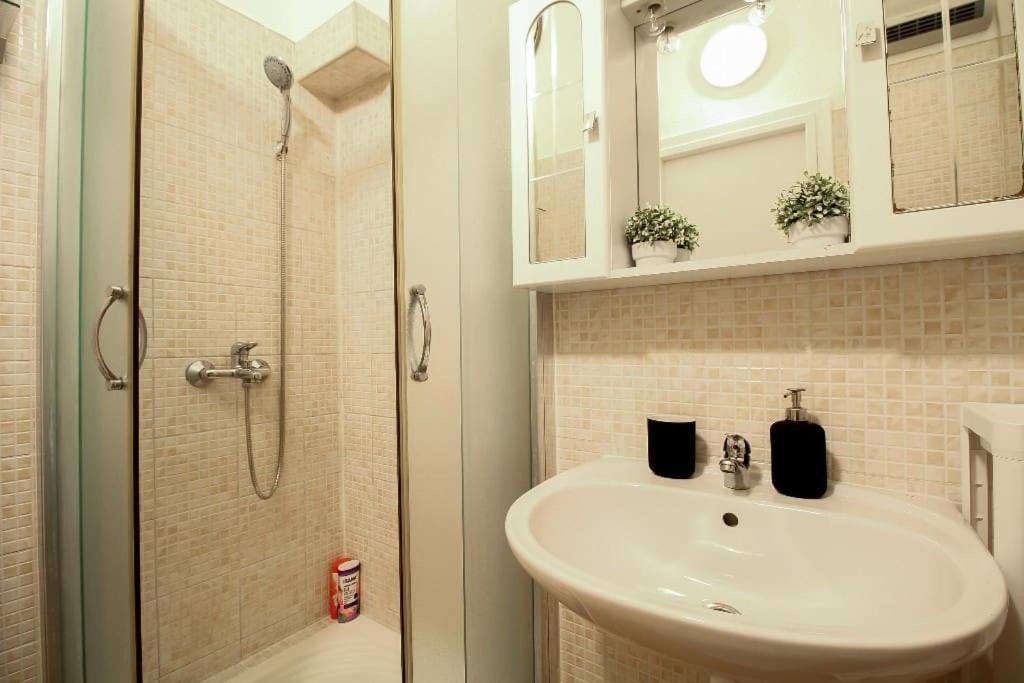Appartement Nefelejcs Near The Keleti Railway Station à Budapest Extérieur photo